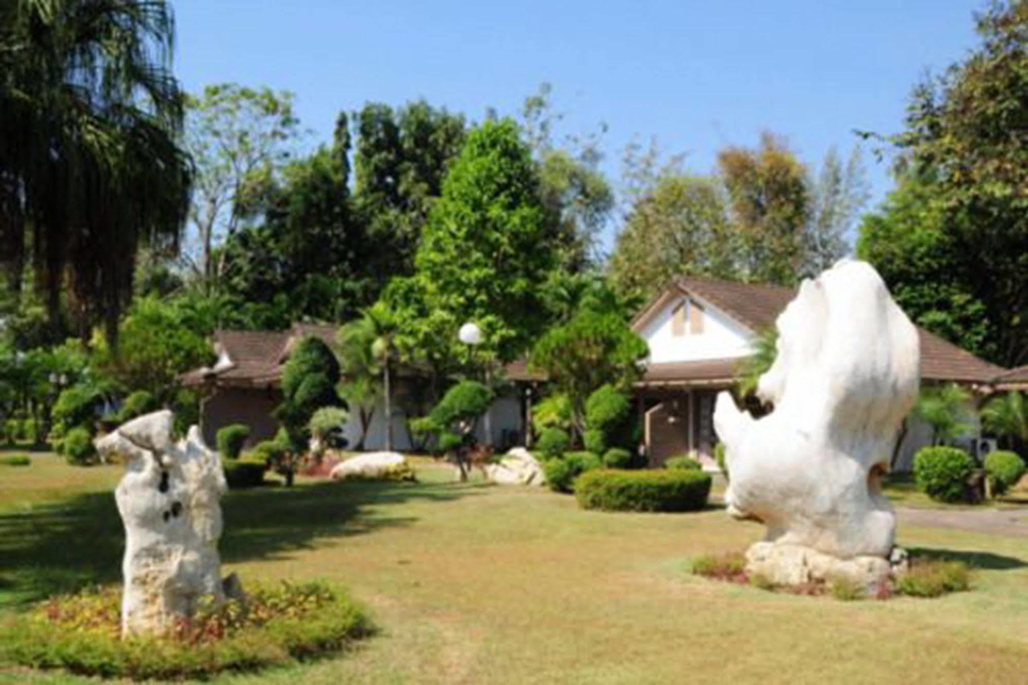 Rockgarden Beach Resort Mae Phim Dış mekan fotoğraf