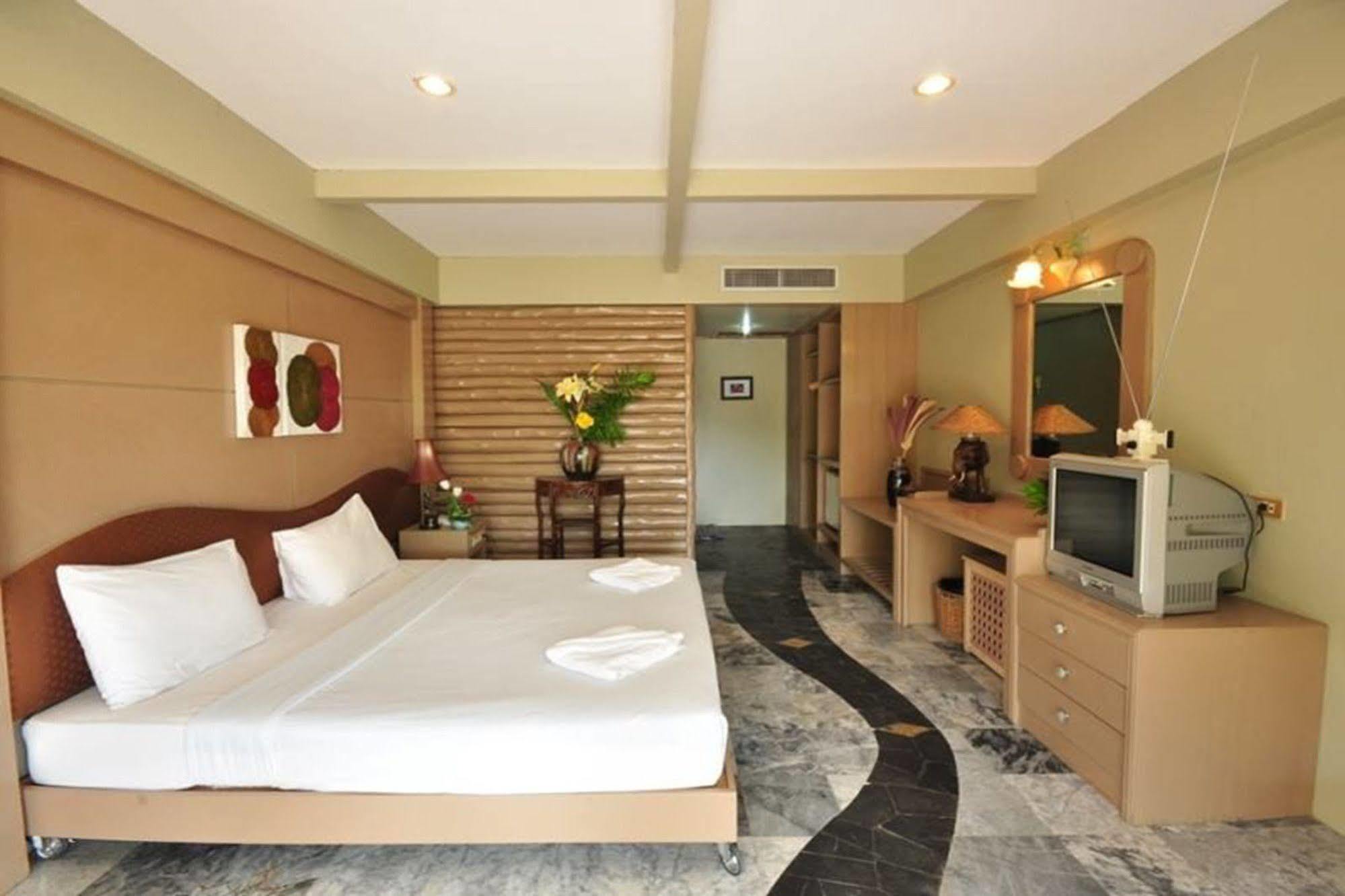 Rockgarden Beach Resort Mae Phim Dış mekan fotoğraf