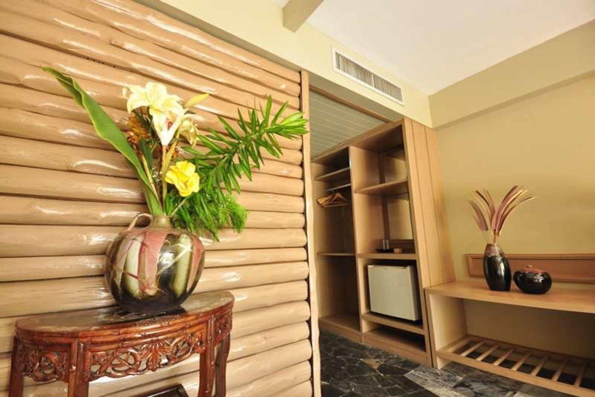 Rockgarden Beach Resort Mae Phim Dış mekan fotoğraf