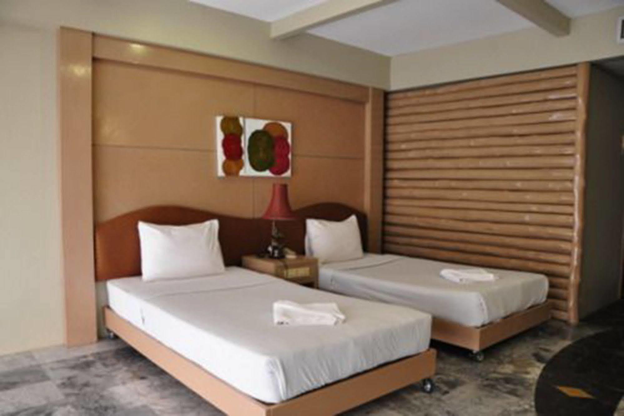 Rockgarden Beach Resort Mae Phim Dış mekan fotoğraf